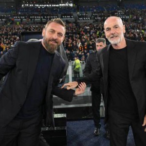 开云-德罗西KO皮奥利杀进欧联四强，用行动赢得续约合同